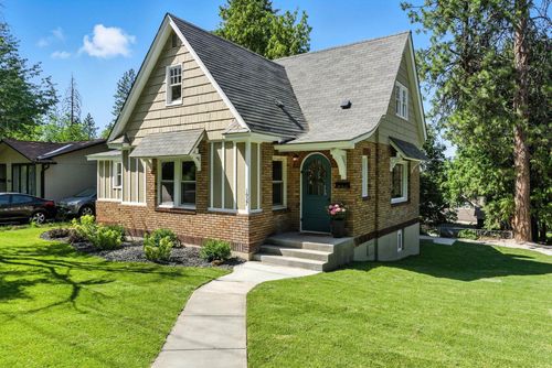 1927 E 17th Ave, Spokane, WA, 99203-3640 | Card Image