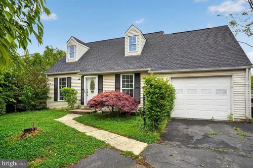 5815 Riverside Dr, WOODBRIDGE, VA, 22193-3751 | Card Image