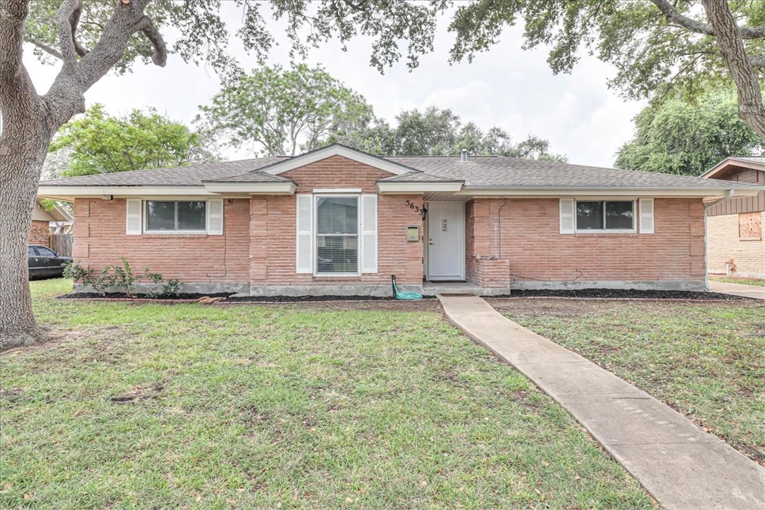 Fresno Dr, Corpus Christi, TX 78411
