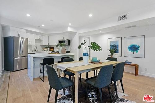 1-842 11th St, Santa Monica, CA, 90403 | Card Image