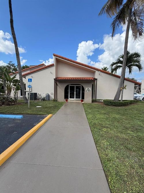 apt-115-6045 Nw 186th St, Hialeah, FL, 33015-6067 | Card Image