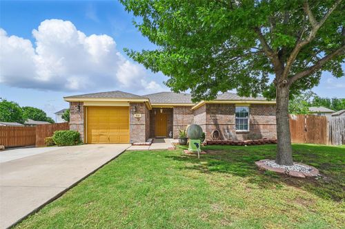 3145 Ronay Dr, Forest Hill, TX, 76140-1949 | Card Image