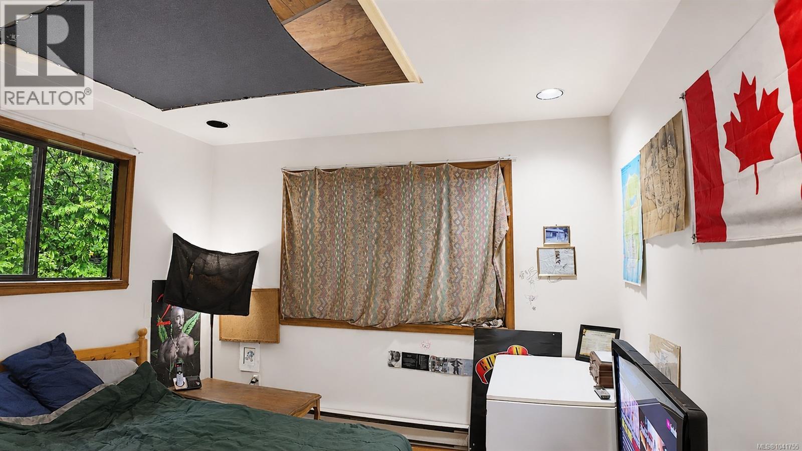 Residential in Hornby Island 2