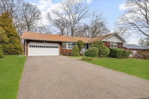 8 Skyline Drive, Huntington, NY, 11743 | Card Image