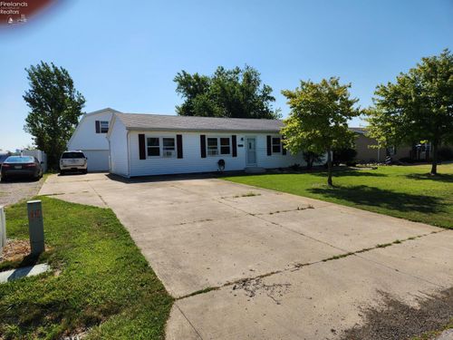 239 Spring Crest Dr, Marblehead, OH, 43440-9696 | Card Image