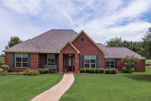 206 Hidden Meadow Cir, Midlothian, TX, 76065-4574 | Card Image