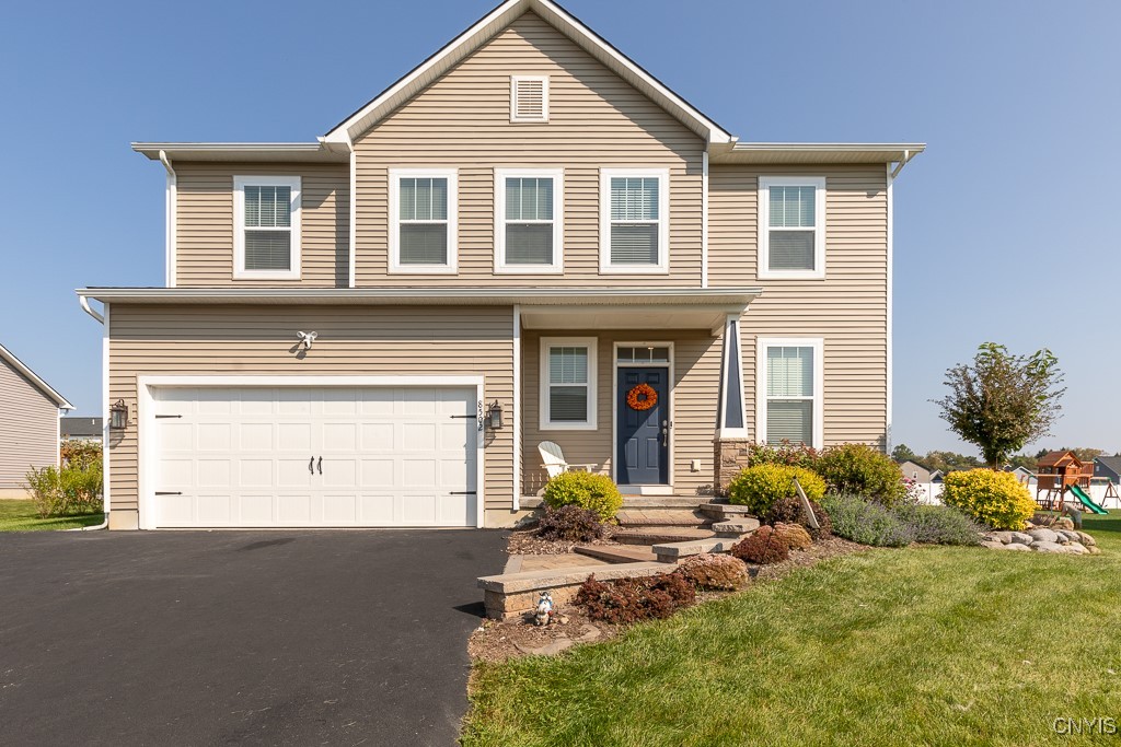 Dorothys Garden Pl, Clay, NY 13041