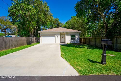 637 Holmes Avenue, Daytona Beach, FL, 32114 | Card Image