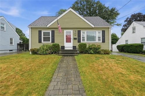 22 Yale Ave, Riverside, RI, 02915-1732 | Card Image