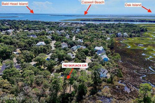 742 Skipjack Cir, Southport, NC, 28461-3075 | Card Image