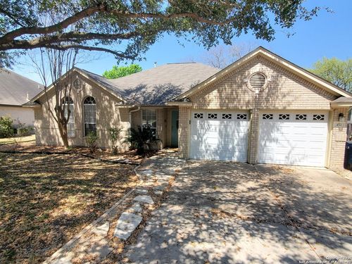 452 Raven Rdg, New Braunfels, TX, 78130-2345 | Card Image