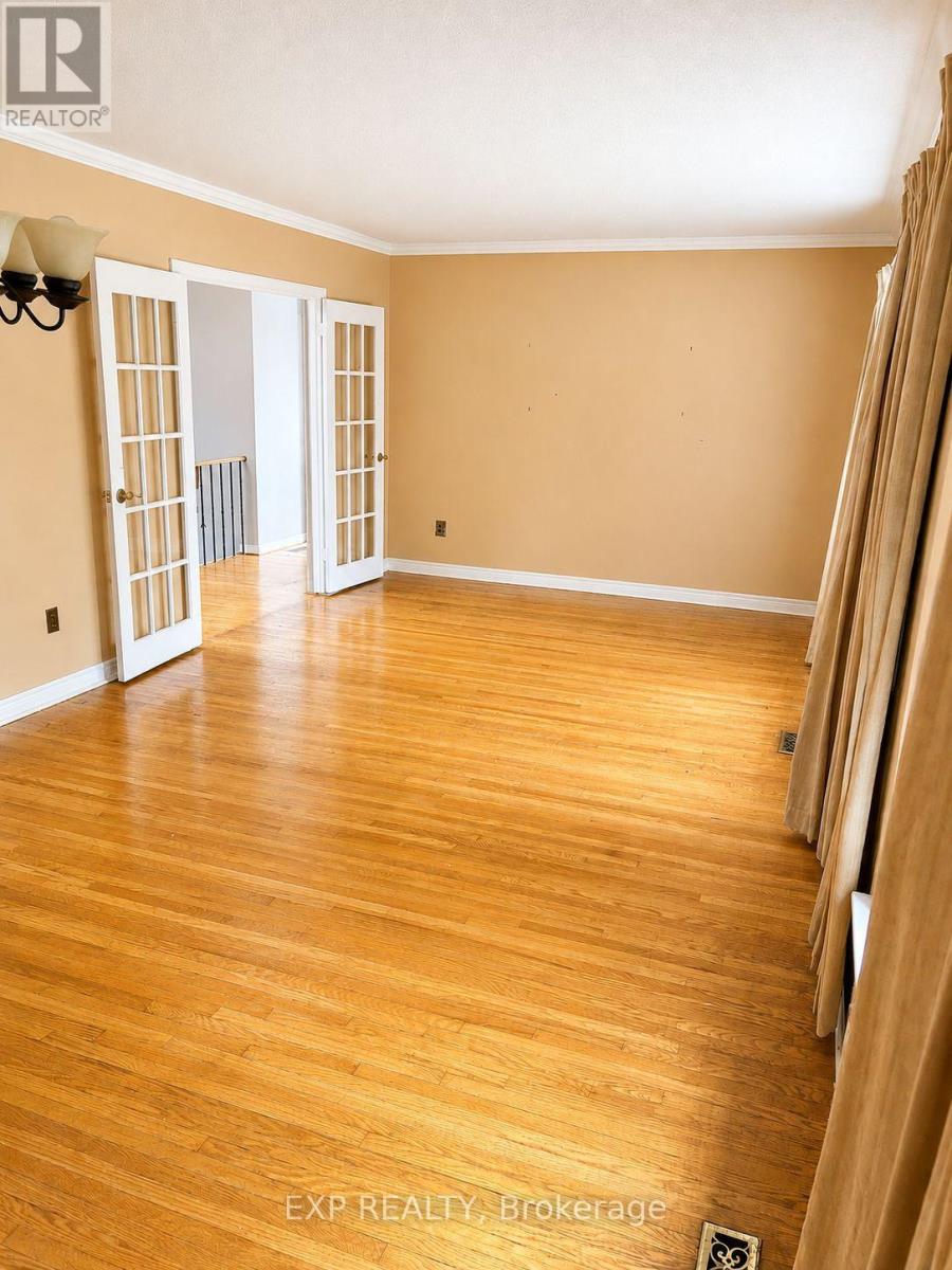 Residential in Brampton (Southgate) 5