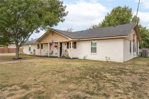 104 Sherry Lynn Dr, China Spring, TX, 76633-2963 | Card Image