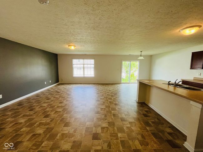 Open floor plan | Image 10