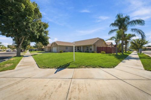 1357 Chamberlain Ave, Los Banos, CA, 93635-7423 | Card Image