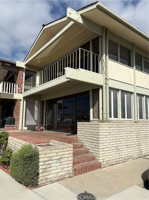 5627 E Corso Di Napoli, Long Beach, CA, 90803-4010 | Card Image