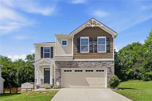 1022 Golden Oak Dr, Hamilton, OH, 45013-1087 | Card Image