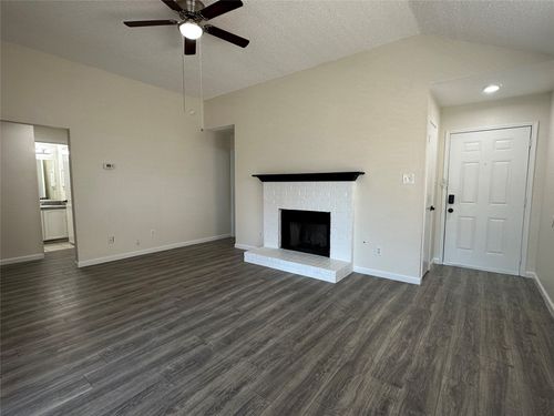 551 Stonewall Way, Mesquite, TX, 75149-8727 | Card Image