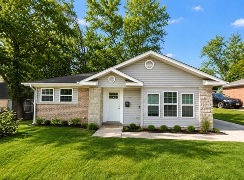 331 Sauk Trl, Park Forest, IL, 60466-1521 | Card Image