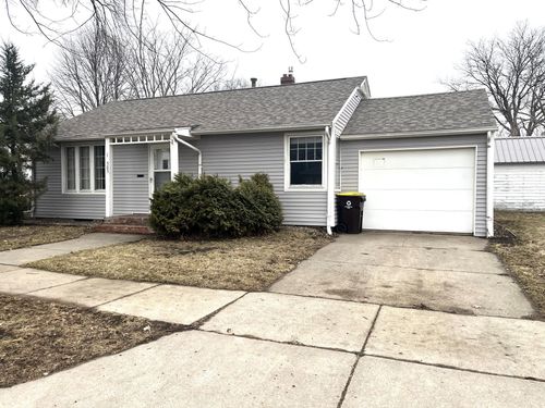 505 Webster St, Fairmont, MN, 56031-4145 | Card Image