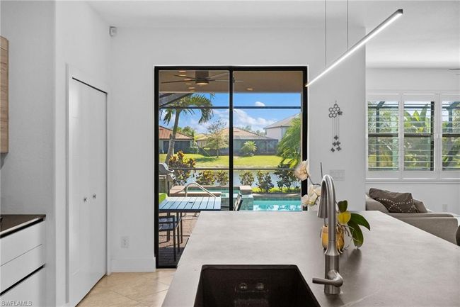 4764 Formosa Dr, House other with 5 bedrooms, 3 bathrooms and 3 parking in NAPLES FL | Image 4