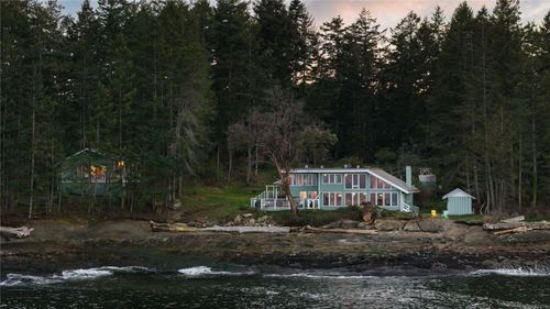 281 Bellhouse Rd, Galiano Island, BC, V0N1P0 | Card Image
