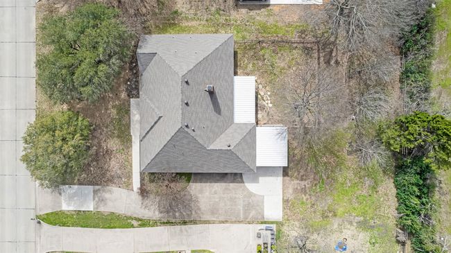 303 Riva Rdg, House other with 4 bedrooms, 3 bathrooms and null parking in Lucas TX | Image 40