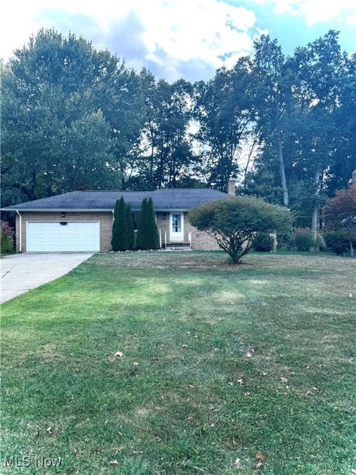 31635 Lake Rd, Avon Lake, OH, 44012-2017 | Card Image