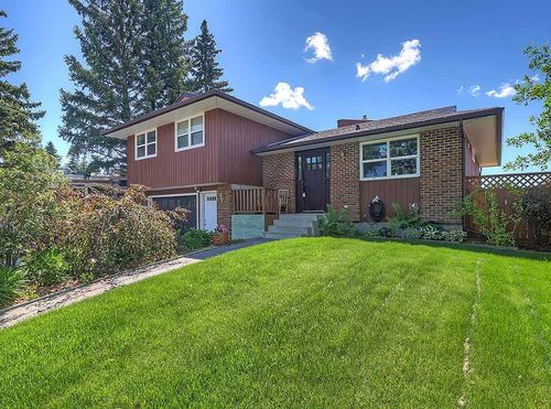 19 Tongue Road Sw, High River, AB, T1V1C8 | Card Image