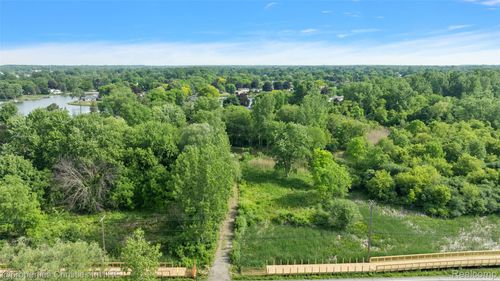 0000 E Square Lake Rd, TROY, MI, 48085 | Card Image