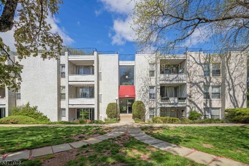 apt-f-462 River Rd, Nutley, NJ, 07110-3648 | Card Image