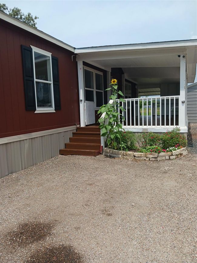 529 Draylon Dr, House other with 5 bedrooms, 3 bathrooms and 2 parking in Conroe TX | Image 6