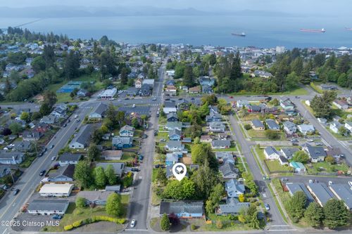 1476 8th Street, Astoria, OR, 97103 | Card Image