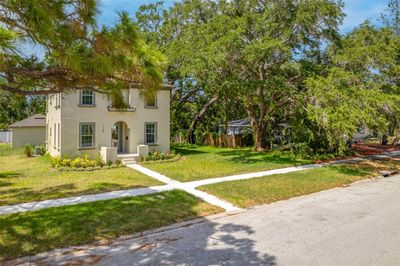 7125 6 Th Avenue N, House other with 4 bedrooms, 2 bathrooms and null parking in Saint Petersburg FL | Image 1