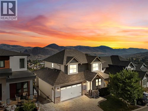 11-460 Azure Pl, Kamloops, BC, V2E0A9 | Card Image