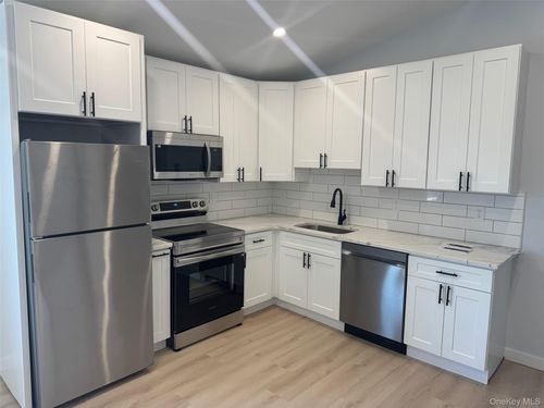 3a-544 Locust Ave, Port Chester, NY, 10573-3202 | Card Image