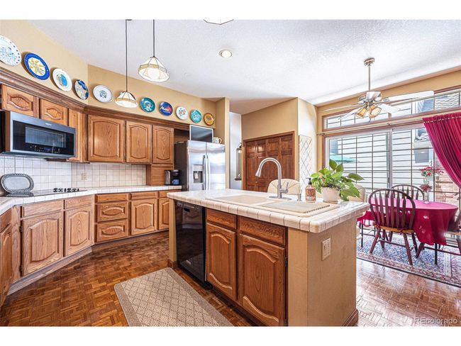 9873 Greensview Cir, Townhouse with 3 bedrooms, 4 bathrooms and null parking in Lone Tree CO | Image 5