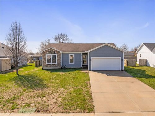 513 W Meriwood Ln, Edgerton, KS, 66021-2446 | Card Image