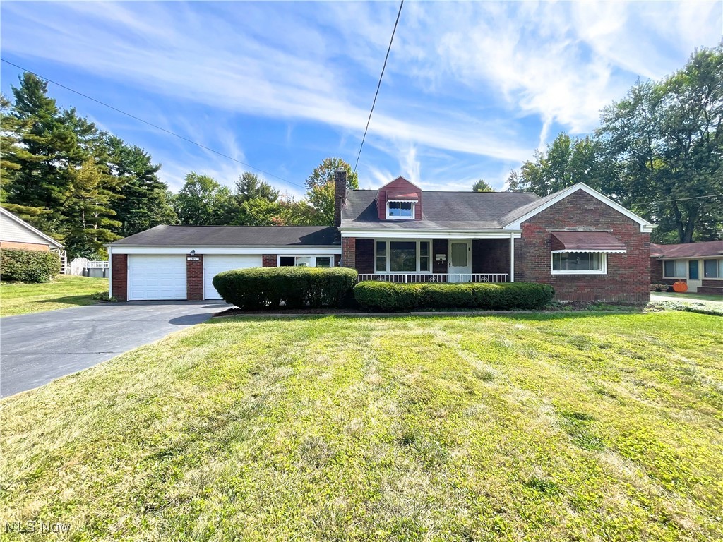 Howell Dr, Poland, OH 44514