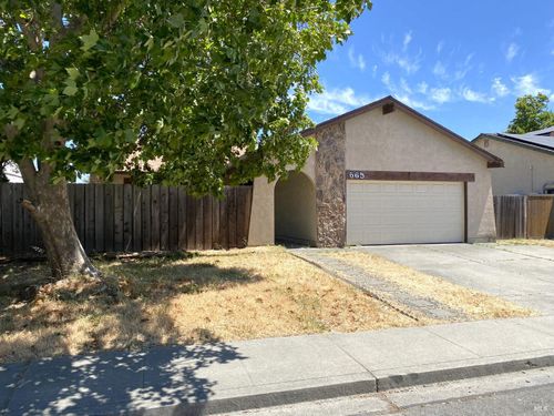 565 E Wigeon Way, Suisun City, CA, 94585-2115 | Card Image