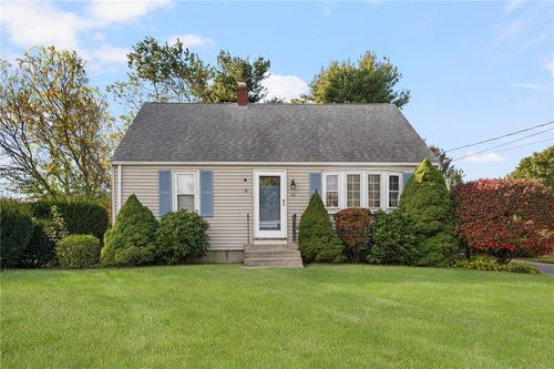60 Waycross Dr, Warwick, RI, 02888-4046 | Card Image
