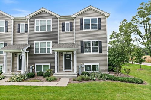 2570 Alison Avenue, Pingree Grove, IL, 60140 | Card Image