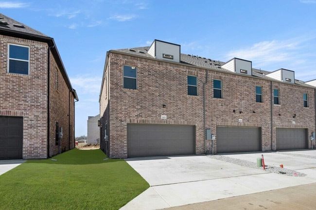 2412 Bulin Dr, Townhouse with 3 bedrooms, 3 bathrooms and null parking in Mansfield TX | Image 26