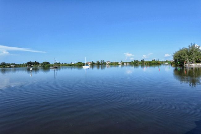 225 Woodland Dr, Condo with 2 bedrooms, 2 bathrooms and null parking in OSPREY FL | Image 68