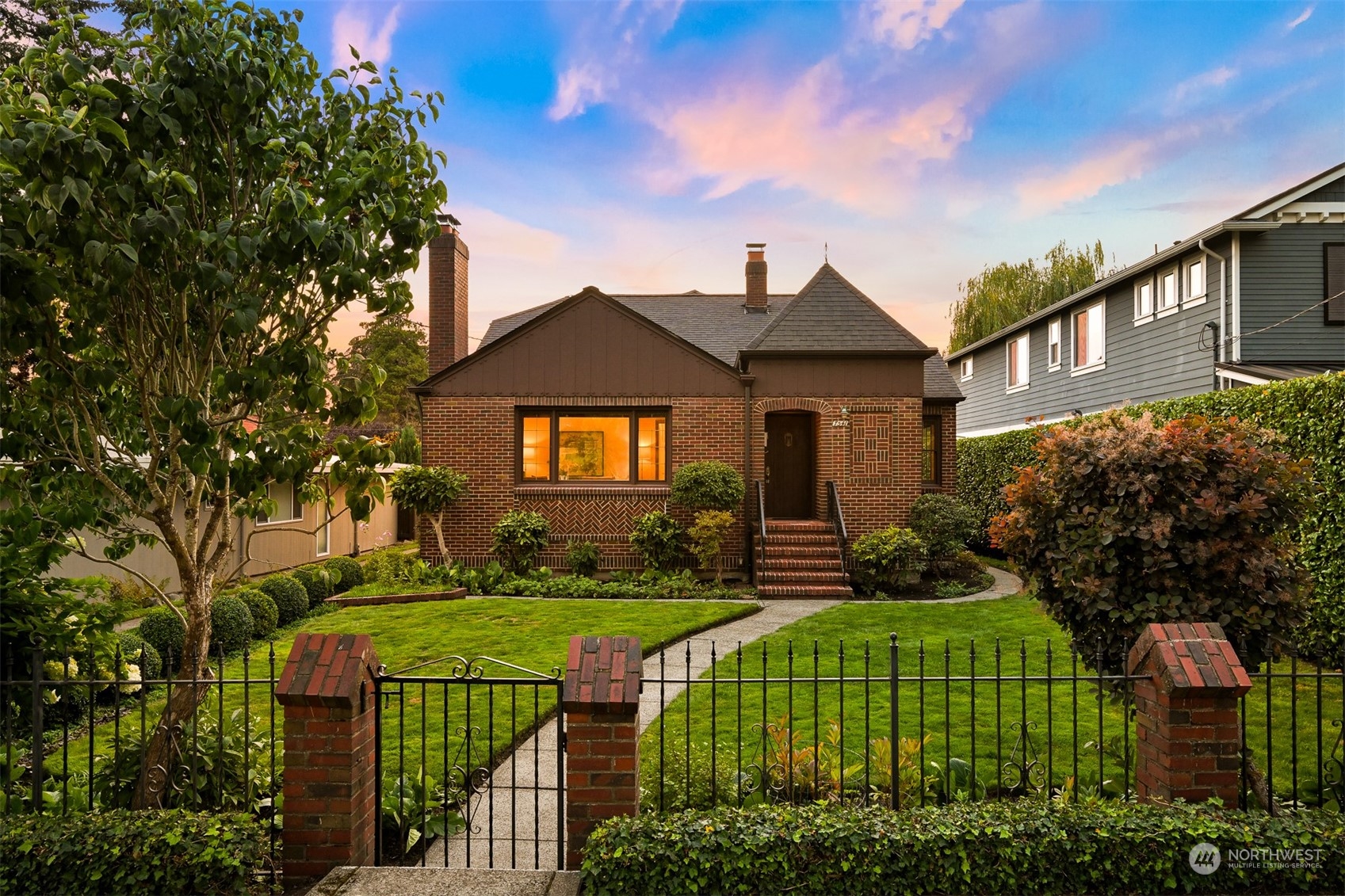 45th Ave, Seattle, WA 98115