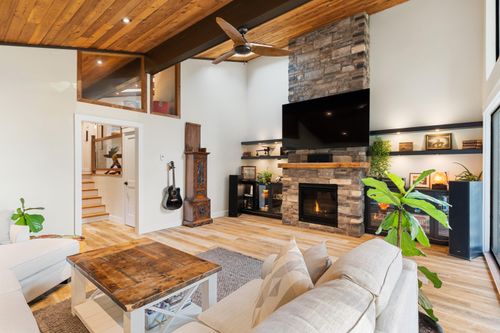 31720 Olson Ave, Mission, BC, V4S1E8 | Card Image