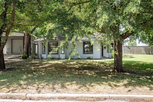 205 Murchison St, Farmersville, TX, 75442-1705 | Card Image