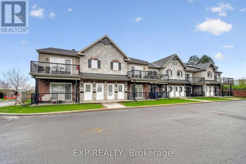 102-222 First St E, Cornwall, ON, K6H0G2 | Card Image