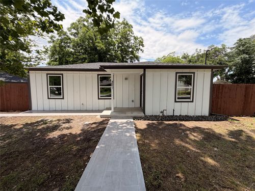307 N 4th St, Crandall, TX, 75114-2505 | Card Image