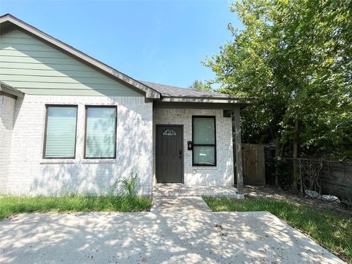 b-5121 Southwind St, Houston, TX, 77033-3418 | Card Image